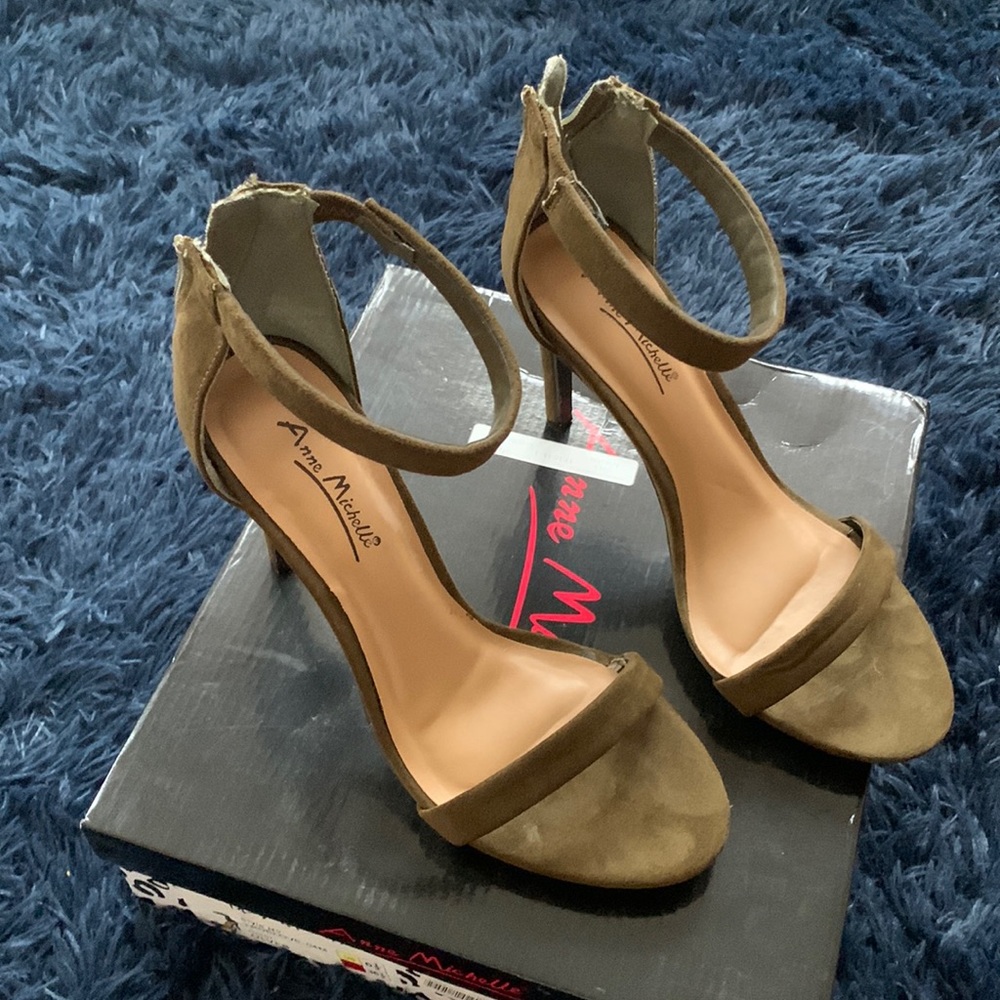 Green suede heels